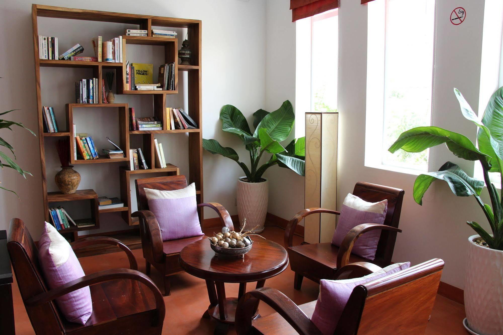 Vmansion Boutique Hotel Phnom Penh Exterior foto